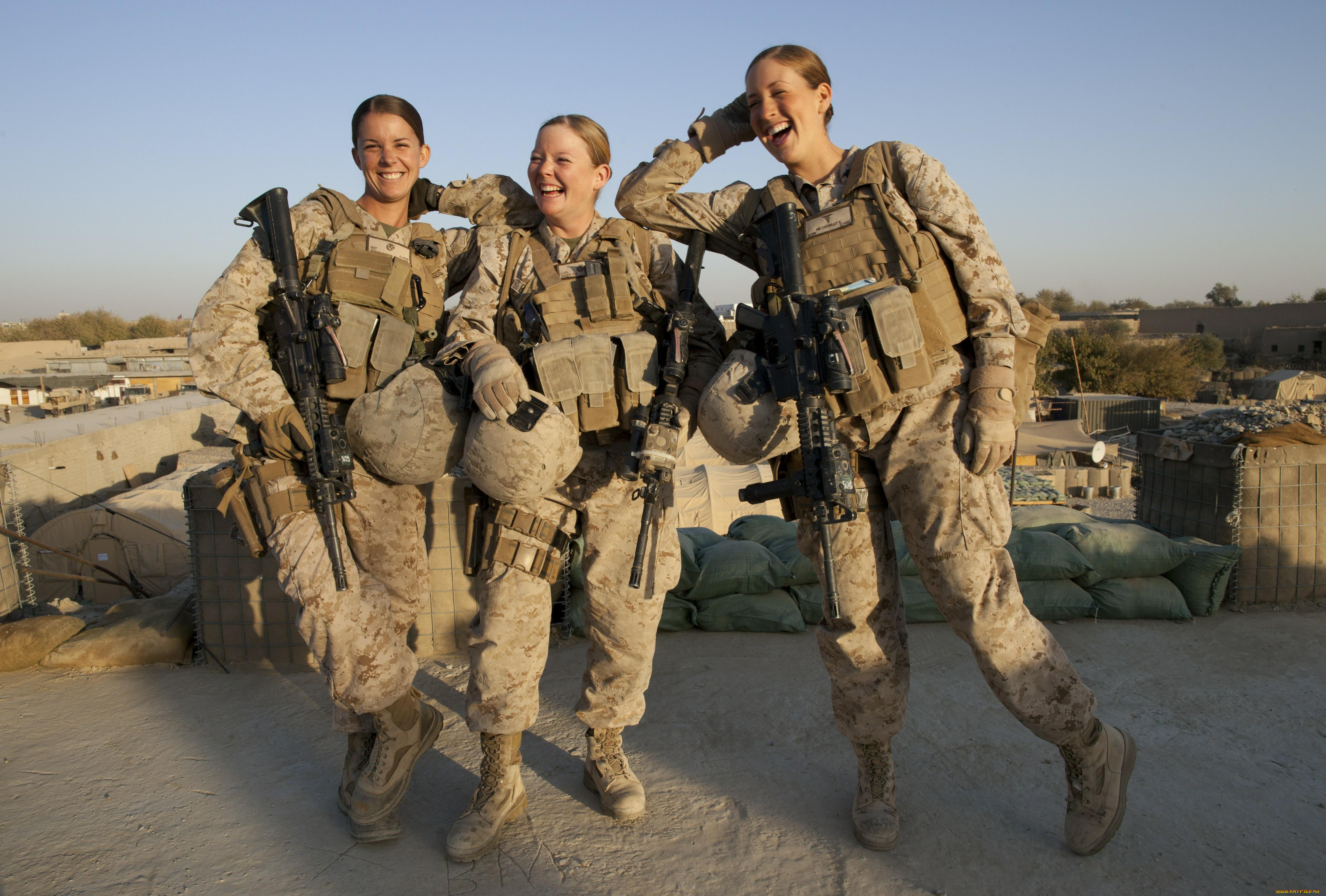 Женщины морские пехотинцы США В Афганистане